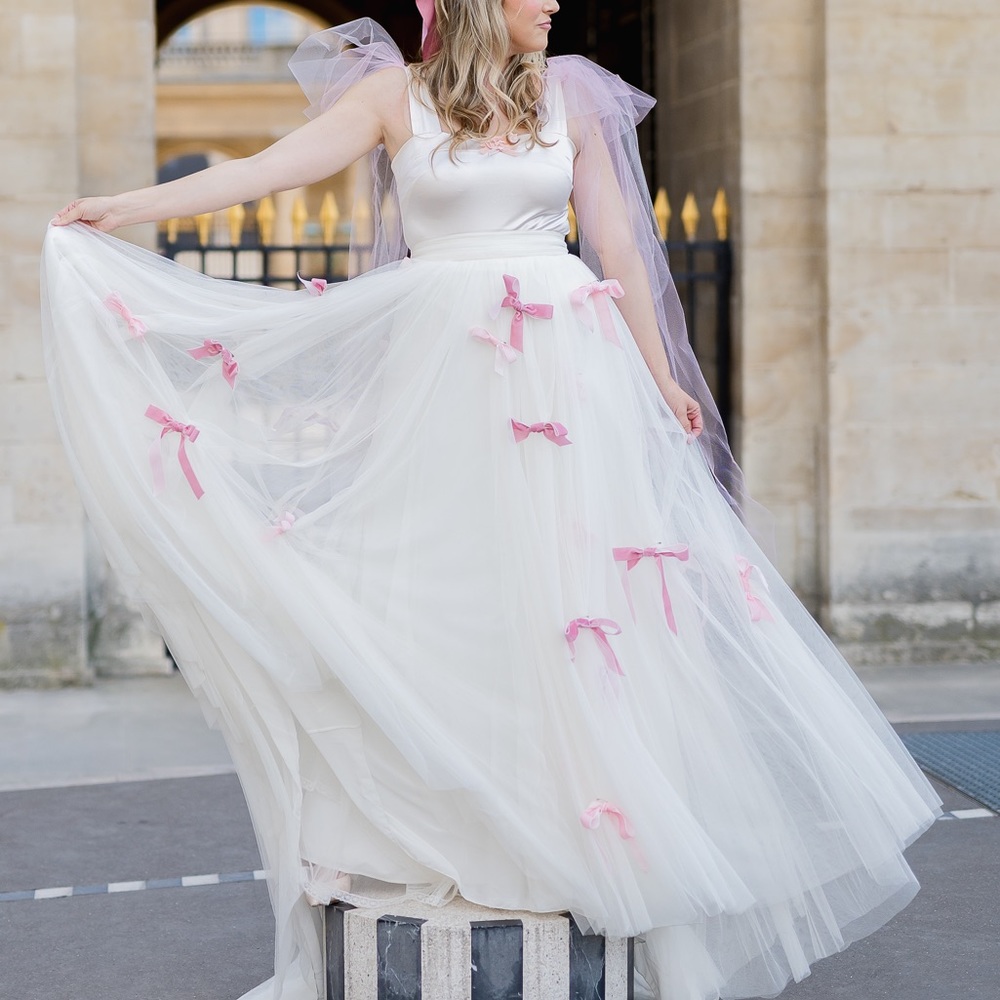 Pronovias Tulle Skirt with or without pink bows